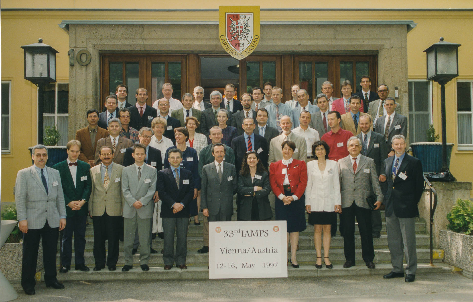 Group photo of IAMPS 1997