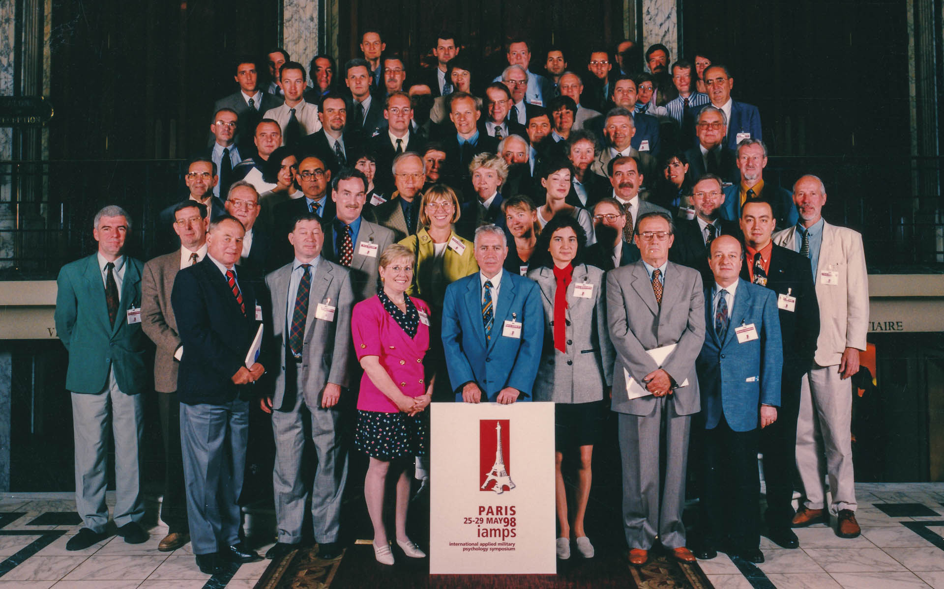 Group photo of IAMPS 1998